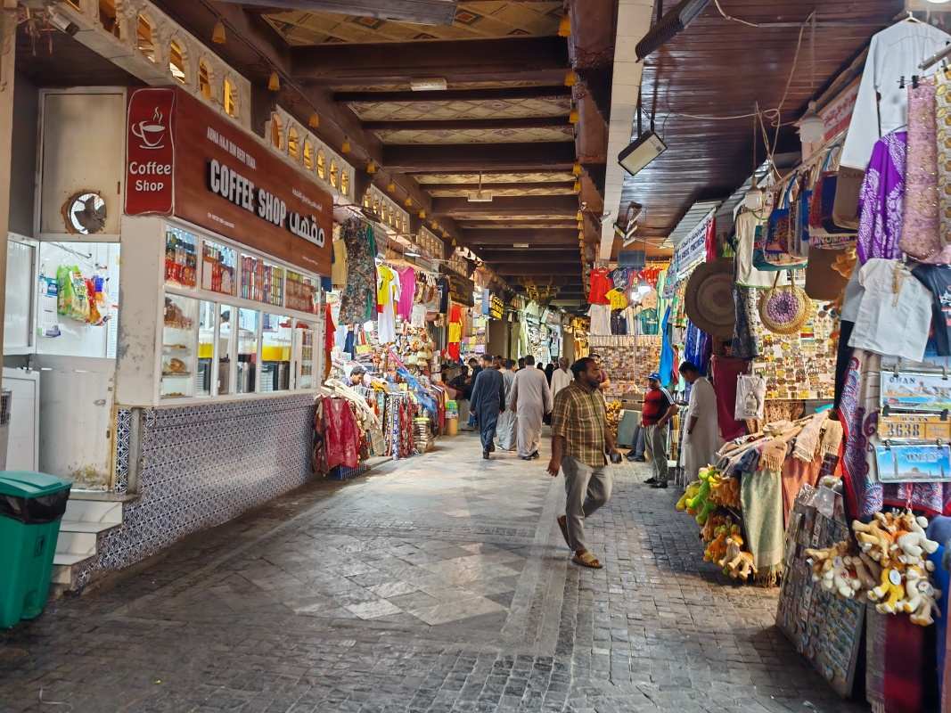 Trh, Mutrah Souq