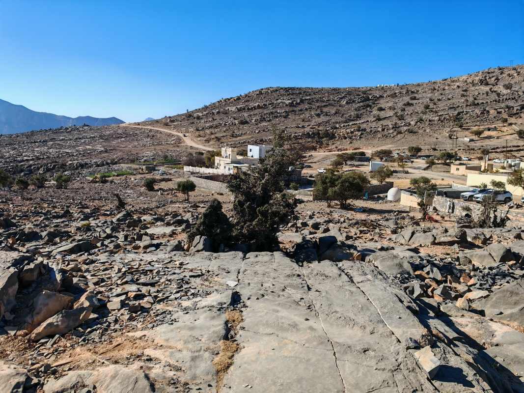 Osada na začiatku Balcony Walk, po tej ceste sme prišli