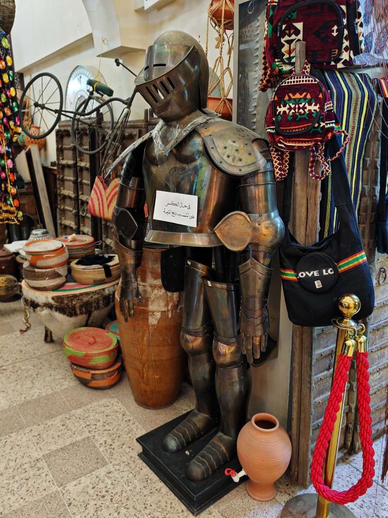 Nizwa Souq, obchod suvenírmi