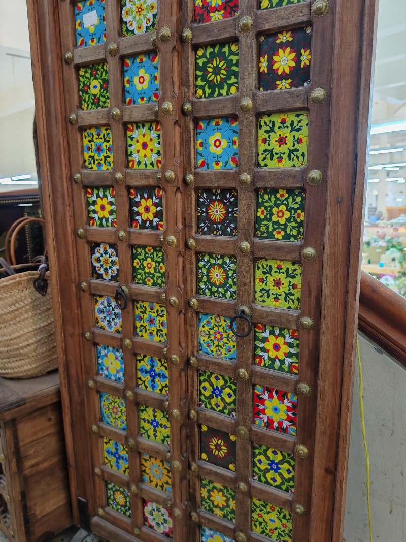 Nizwa Souq, obchod suvenírmi