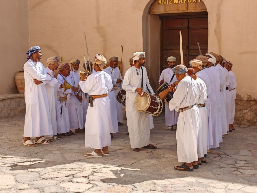 Nizwa Fort, ománski tanečníci a speváci