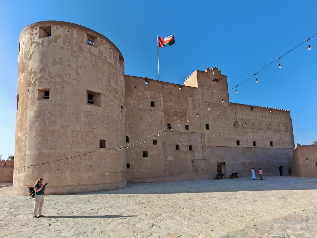 Jabreen Castle, hlavná budova hradu