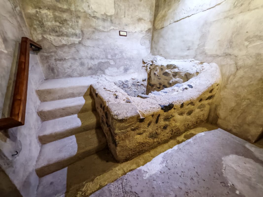 Jabreen Castle