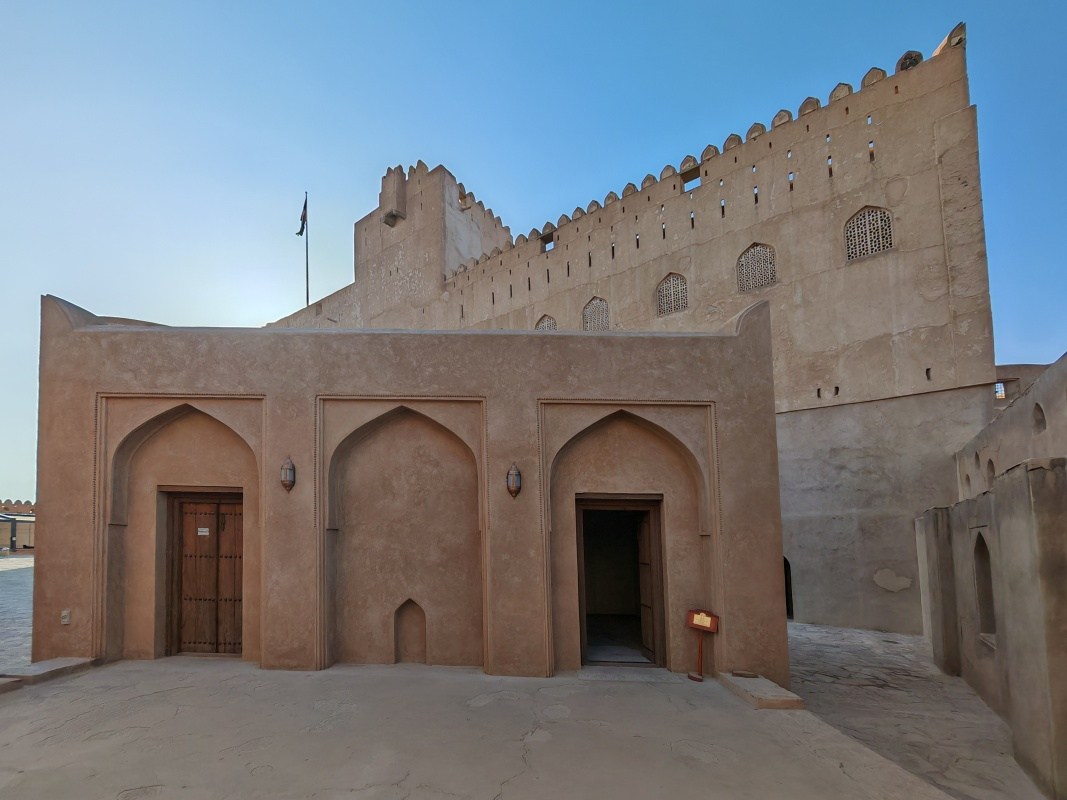 Jabreen Castle, mešita