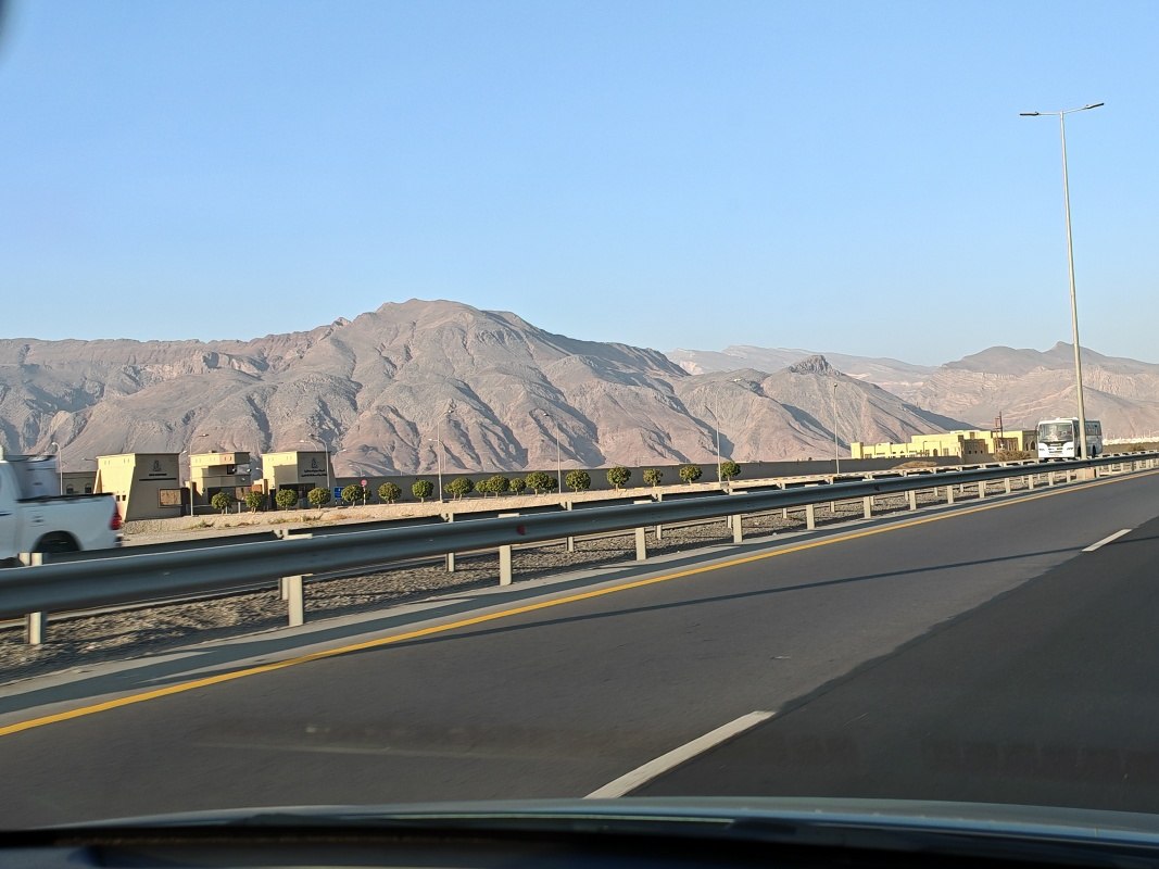 Cesta z Jabreen Castle do Birkat Al Mouz