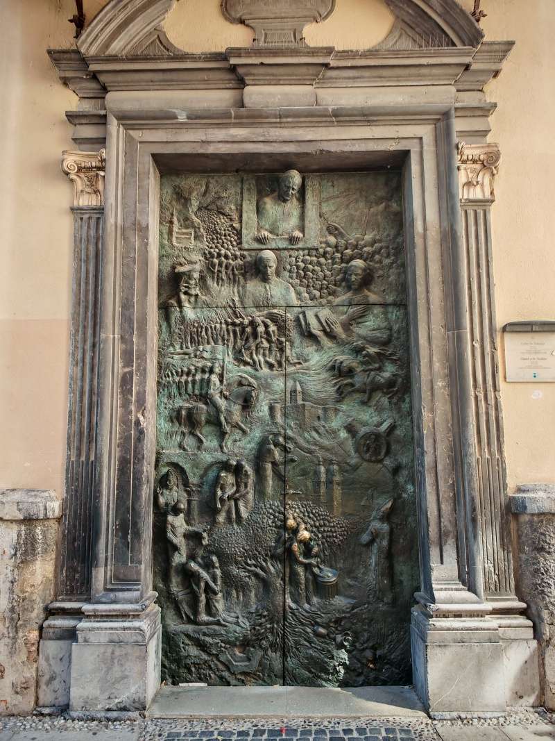 Katedrála sv. Mikuláša, ďalšie dvere
