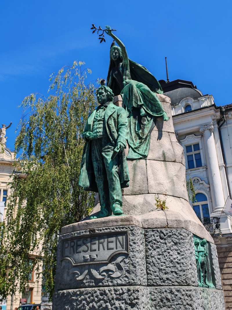 Socha básnika Prešerena