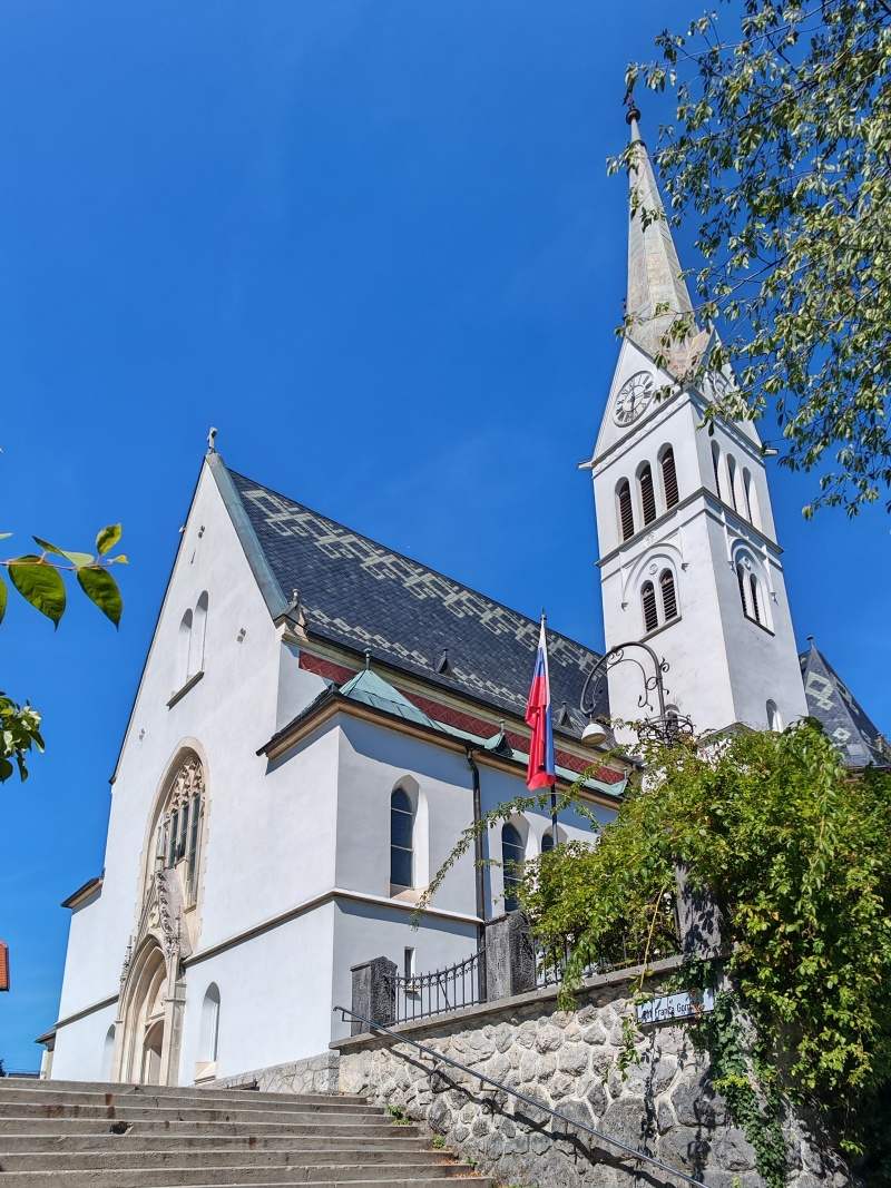 Kostol sv. Martina, je mi ľúto, že nemáme čas na nakuknutie :(
